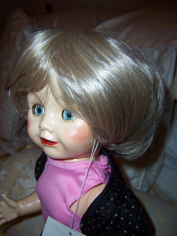 SIZE 9 PAIGE LIGHT BLONDE ANTIQUE MODERN DOLL WIG  SYNTHETIC MOHAIR